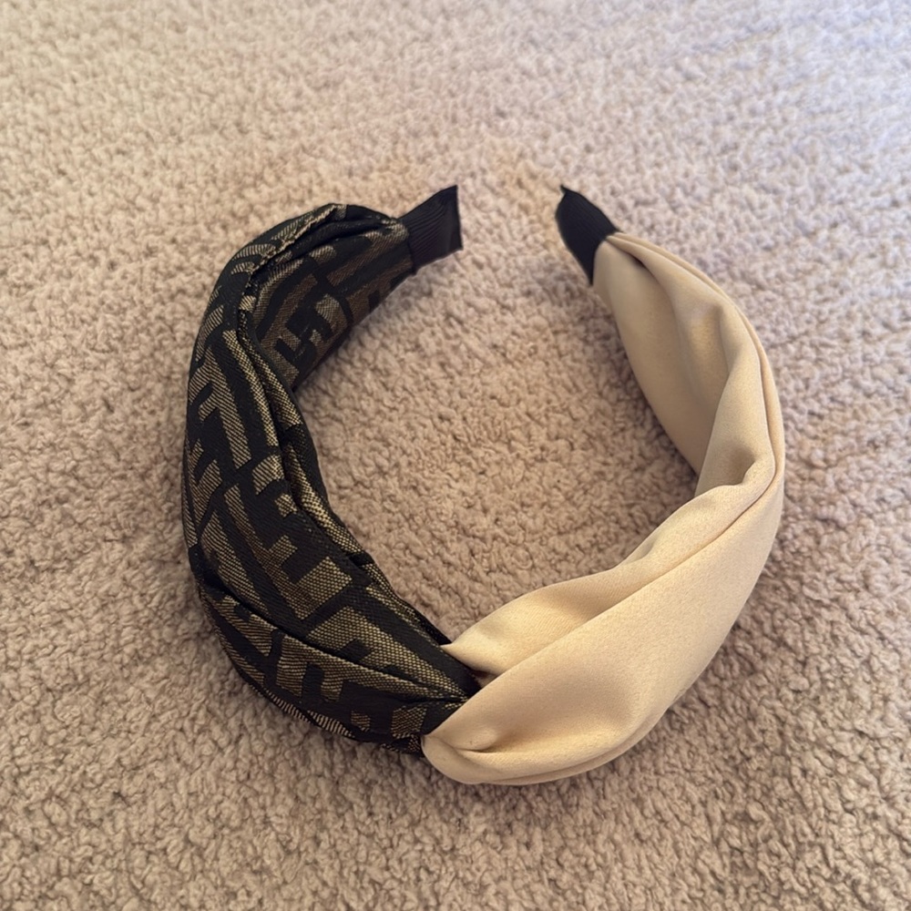 Champagne headband